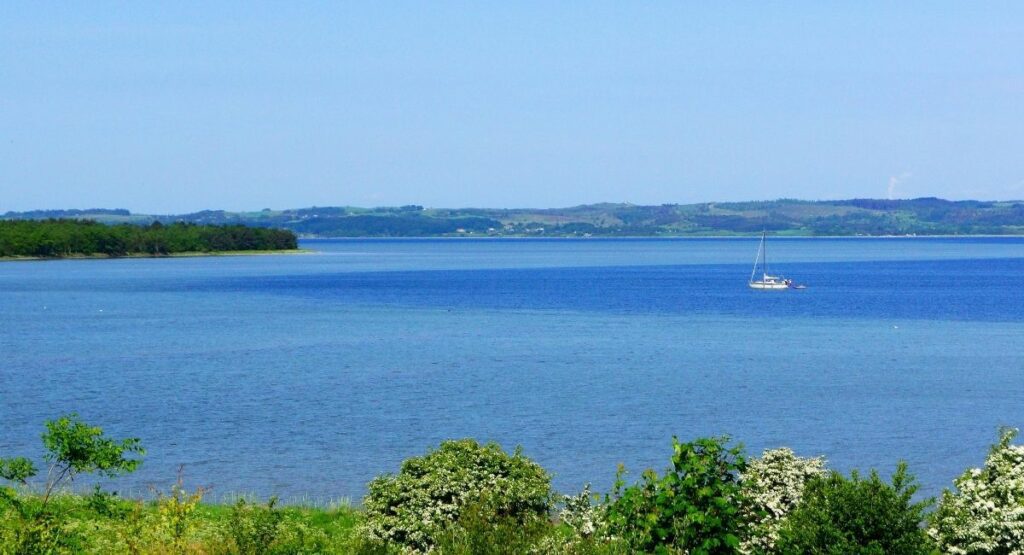 Ahl Strand ved Ebeltoft på Djursland - sommerhus til udlejning ved Ebeltoft