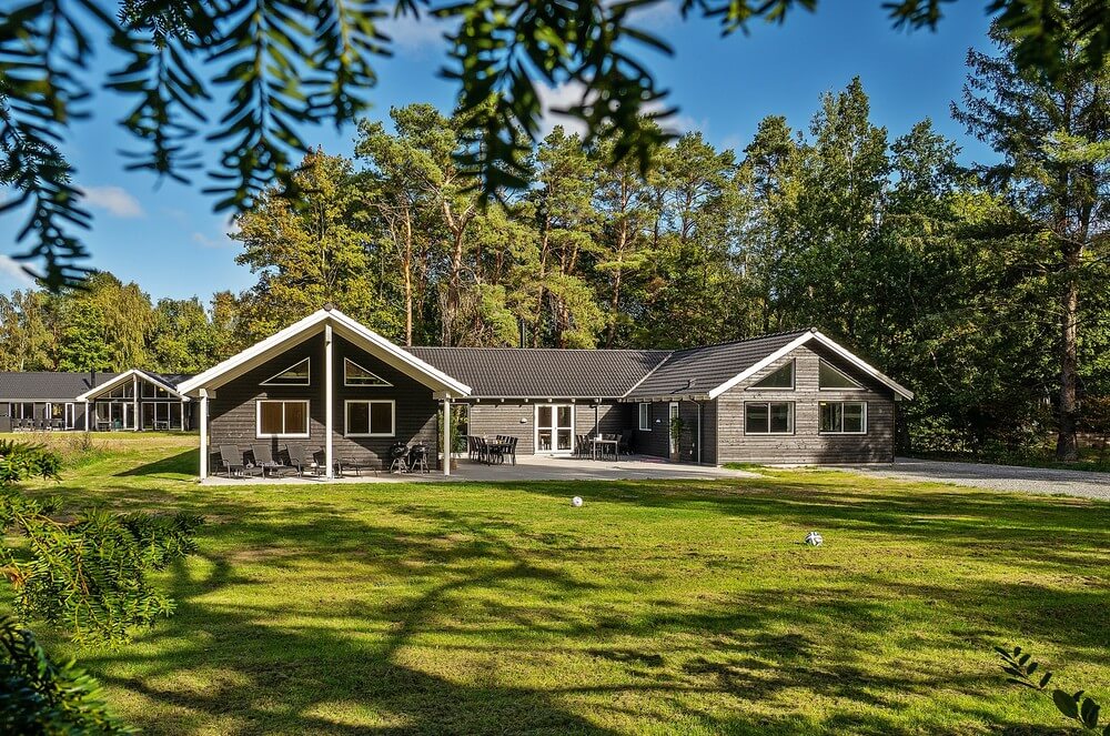 Dette skønne poolhus nr. 406 med plads til 24 personer ligger i Nordsjælland