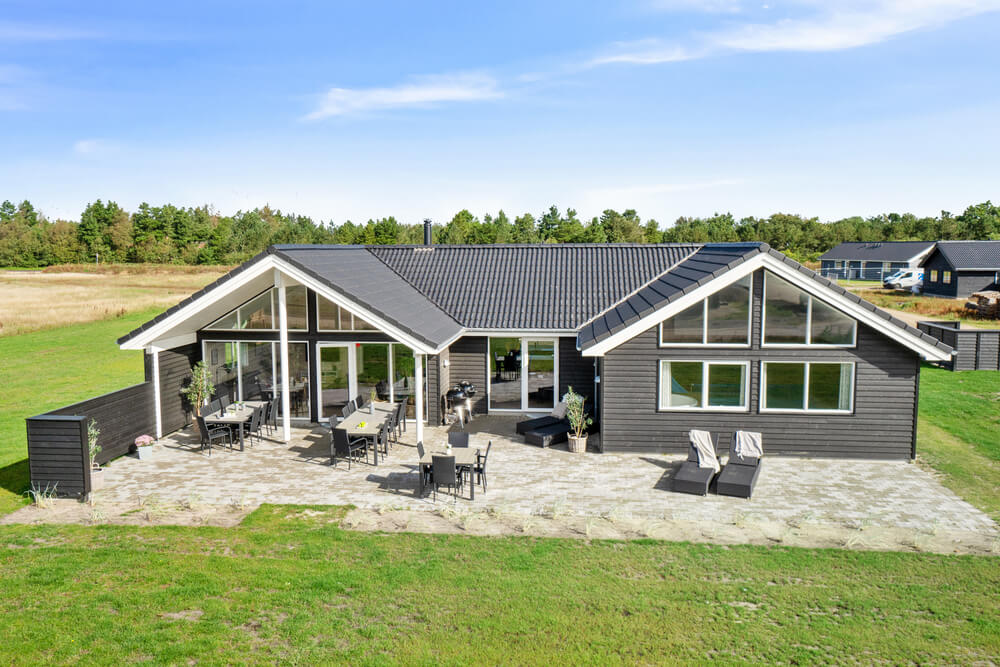Dette skønne poolhus nr. 456 med plads til 20 personer ligger i Vestjylland