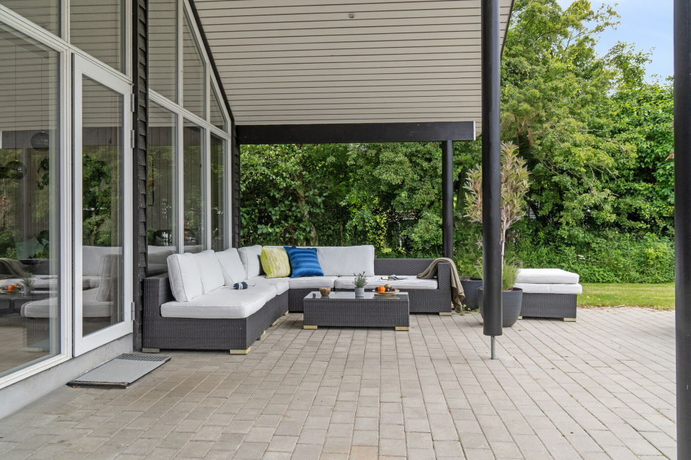 Luksushus nr. 527 har en dejlig terrasse med gode havemøbler til 16 personer.