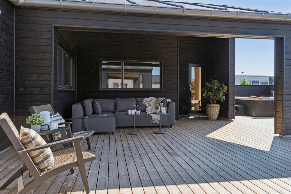 Luksushus nr. 634 har en dejlig terrasse med gode havemøbler til 18 personer.