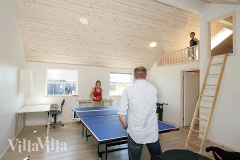 I aktivitetsrummet kan der spilles både bordtennis, Wii og fodboldspil