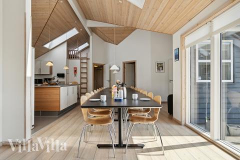 Opholdsrum med plads til 22 i luksushus nr. 192.