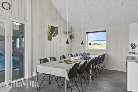 Det store lyse opholdrum i luksushus nr. 193 til 16.