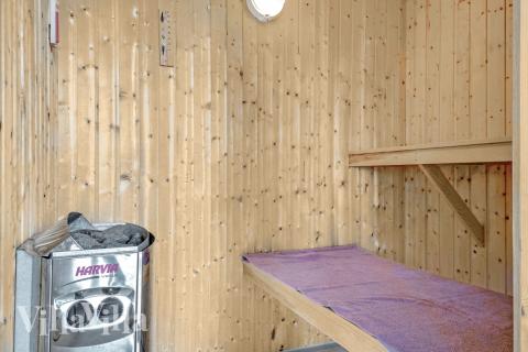 Nyd varmen i saunaen i luksushus nr. 304 til 18 personer