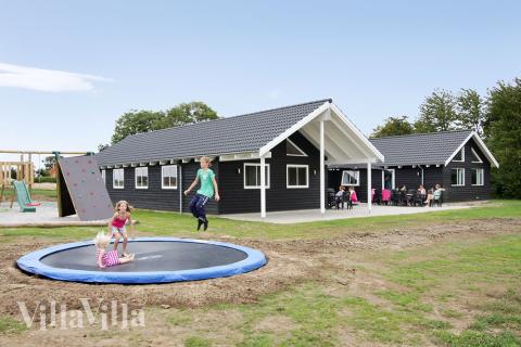 Luksus sommerhus på halvøen Kegnæs på Sydals med plads til 20 personer, pool og masser af aktiviteter