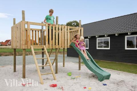 Hvis man er til en luksuriøs bade- og aktivitetsferie i Danmark, så behøver man ikke lede længere - dette hus på Als har det hele