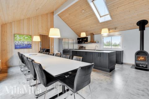 Det store lyse opholdrum i luksushus nr. 231 til 20.