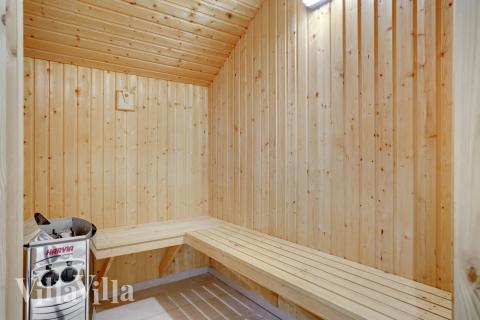 Nyd varmen i saunaen i luksushus nr. 264 til 14 personer