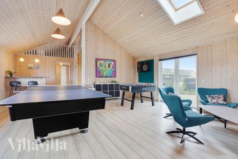 Ud over de mange timer, man kan bruge i husets pool-afdeling, så byder luksushus 234 også på billard/bordtennis og dart