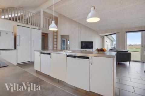 Køkkenet i luksushus nr. 234 er godt indrettet.