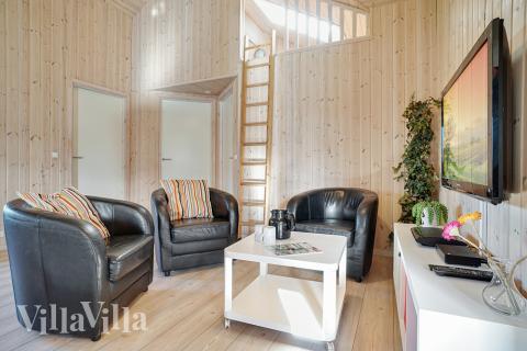 Aktivitetsrum i luksushus nr. 237 med 8 soveværelser og plads til 20 personer.