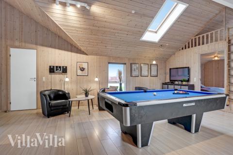 Ud over de mange timer, man kan bruge i husets pool-afdeling, så byder luksushus 262 også på billard/bordtennis og dart