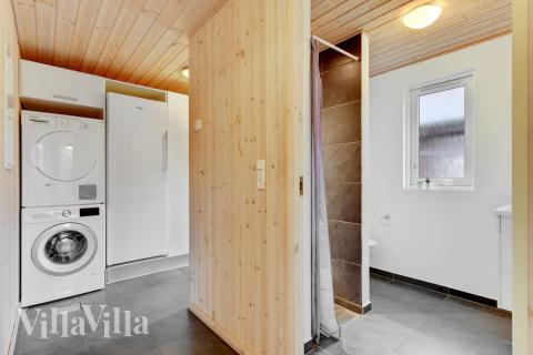 Den rummelige entre i luksushus nr. 280 i Sydjylland