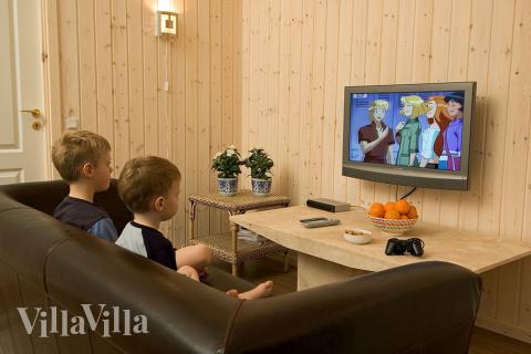 Der er mulighed for hygge med en god film eller en dyst på husets Playstation 2