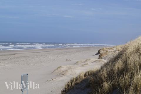 Den dejlige strand nær luksushus 146 ved Vestjylland.