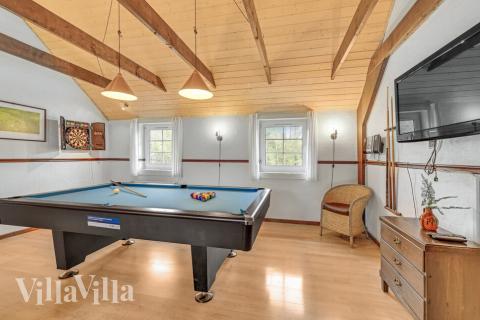 Der kan dystes om æren i både billard, bordtennis, fodboldspil, airhockey og dart