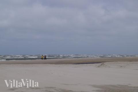 Den dejlige strand nær luksushus 283 ved Vestjylland.