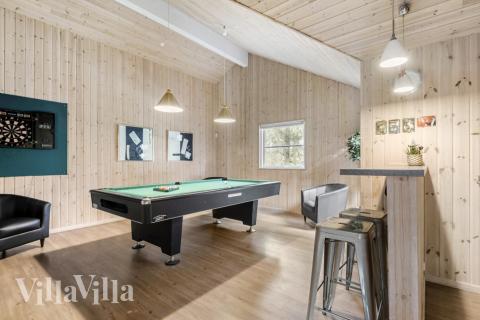 Ud over de mange timer, man kan bruge i husets pool-afdeling, så byder luksushus 197 også på billard/bordtennis og dart
