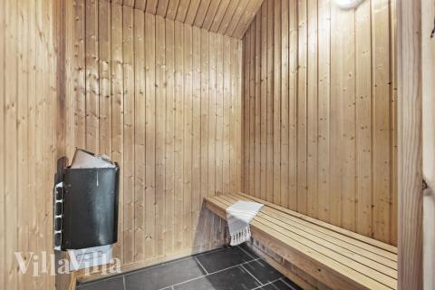 Nyd varmen i saunaen i luksushus nr. 197 til 22 personer