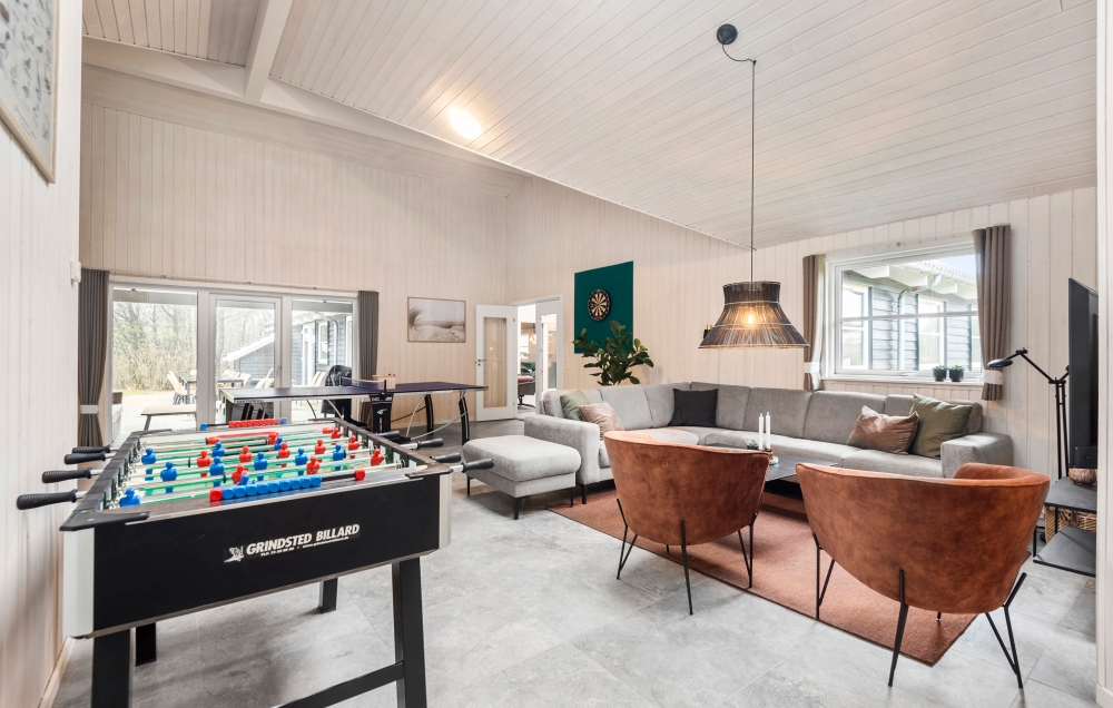 Ud over de mange timer, man kan bruge i husets pool-afdeling, så byder luksushus 167 også på billard/bordtennis og dart
