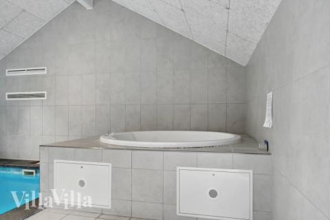 Nyd varmen i spaen i luksushus nr. 212 i Lolland/Falster/Møn