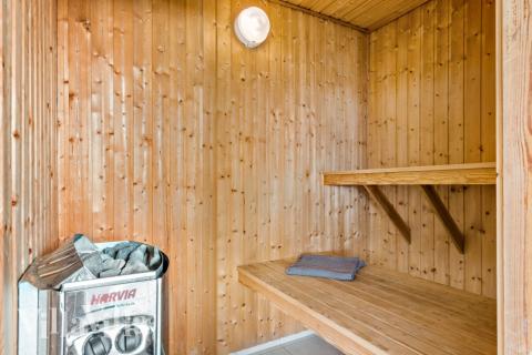 Nyd varmen i saunaen i luksushus nr. 294 til 18 personer