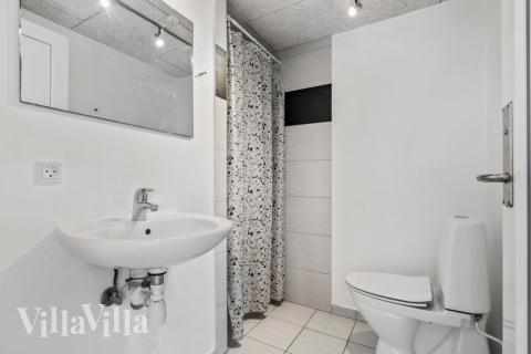 Ét af badeværelserne i luksushus nr. 294