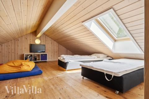 Nogle af de 24 sovepladser findes på hemsen i luksushus nr. 261