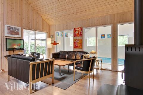 Opholdsrum med plads til 16 i luksushus nr. 171.