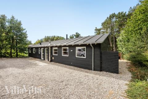 Dette skønne poolhus nr. 247 med plads til 20 personer ligger i Østjylland