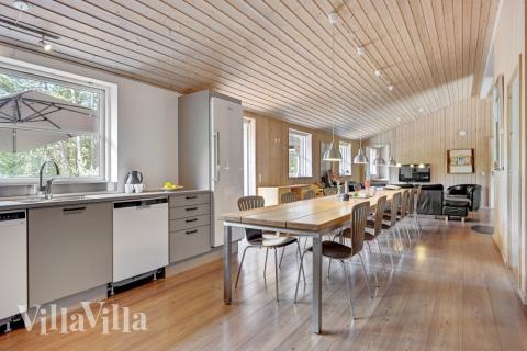 Det store lyse opholdrum i luksushus nr. 247 til 20.