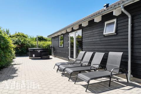 Nyd en grillaften på terrassen i luksushus nr. 277 i Nordsjælland