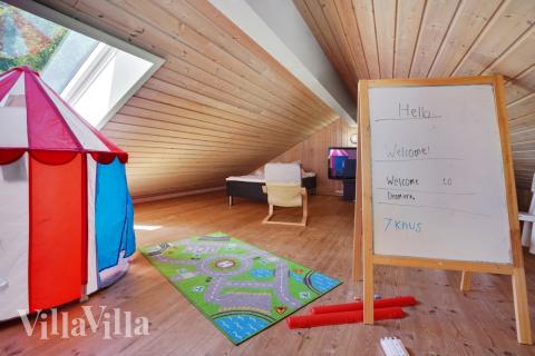 Nogle af de 16 sovepladser findes på hemsen i luksushus nr. 277