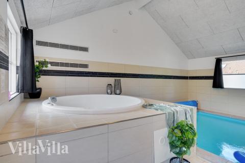 Nyd varmen i spaen i luksushus nr. 277 i Nordsjælland