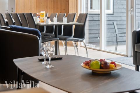 Sofahjørnet i luksushus 202 i Lolland/Falster/Møn.