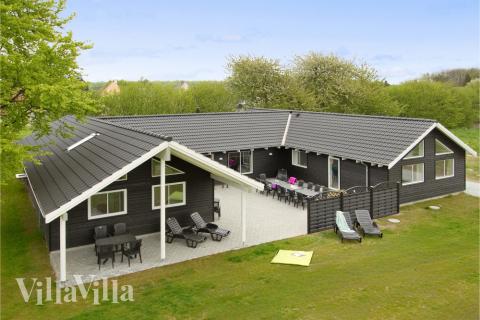 Dette skønne poolhus nr. 284 med plads til 20 personer ligger i Fyn og øer