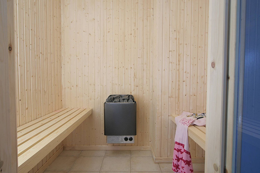 Saunaen indbyder til afslapning for hele familien