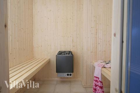 Saunaen indbyder til afslapning for hele familien