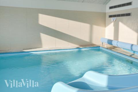 Den lækre pool i luksushuse nr. 272 til 18 personer