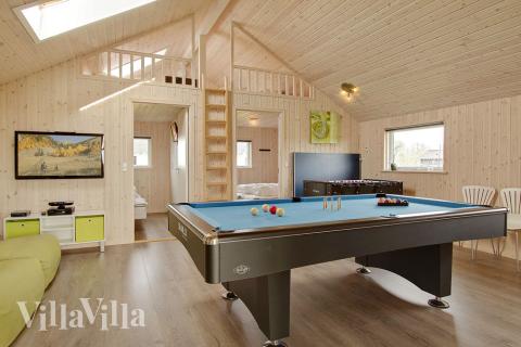 I aktivitetsrummet kan også udfordres til dyst ved fodboldbordet