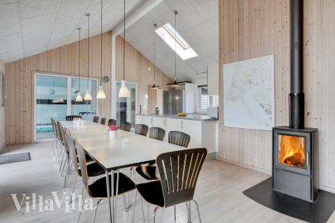 Det store lyse opholdrum i luksushus nr. 273 til 18.