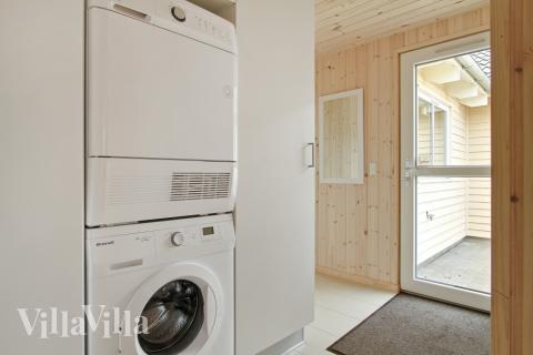 Den rummelige entre i luksushus nr. 306 i Lolland/Falster/Møn