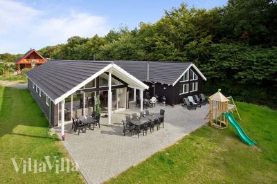 Dette dejlige og velindrettede poolhus ligger ved Lohals på Langeland 