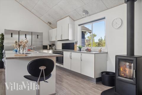 Køkkenet i luksushus nr. 314 er udstyrret, så I let kan lave mad til 20 personer.