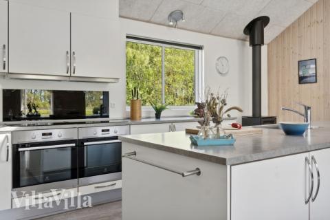 Køkkenet i luksushus nr. 314 er godt indrettet.