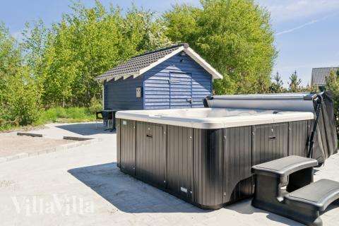 Nyd varmen i spaen i luksushus nr. 314 i Lolland/Falster/Møn