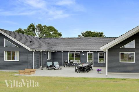 Terrassen er perfekt til at nyde den danske sommer 