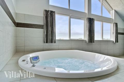 Slap af i boblebadet, der giver dig en uimodståelig brusende fornemmelse.