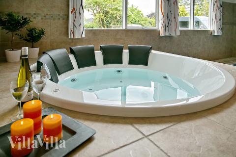 Nyd varmen i spaen i luksushus nr. 321 i Nordsjælland